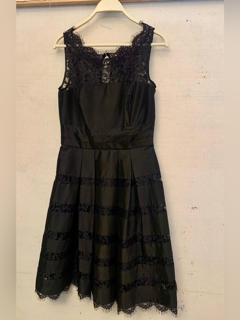White House Black Market Black Lace Midi Dress, Size 4 - Picture 2 of 12